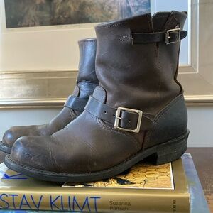 Frye Veronica Bootie in Antiqued Black